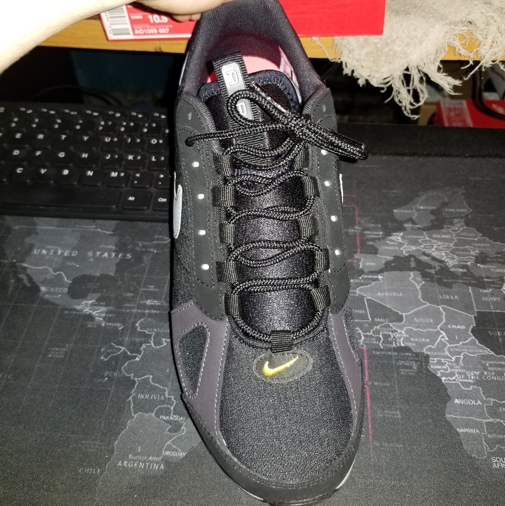 Mens nike futura size 9